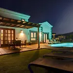 Esterlicia Villa
