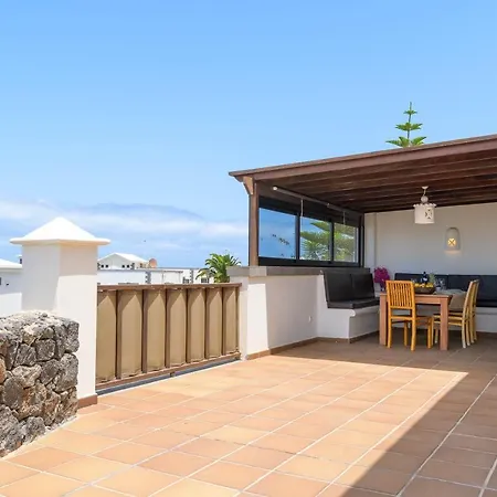Esterlicia Villa