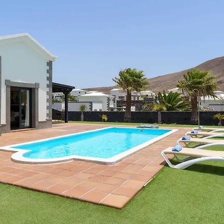 Esterlicia * بلايا بلانكا