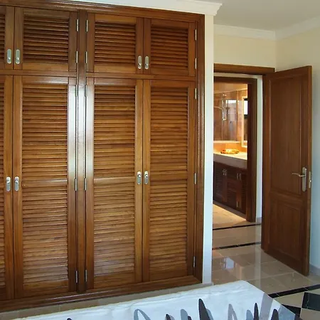 فيلة Esterlicia بلايا بلانكا