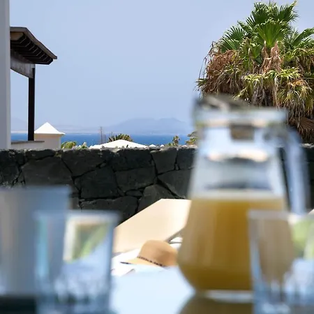 Esterlicia * 普拉亚布兰卡