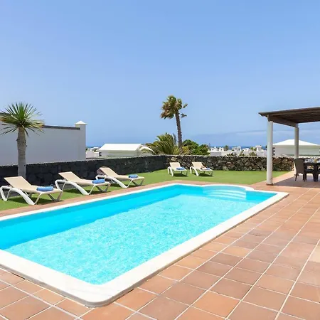 Villa Esterlicia Playa Blanca