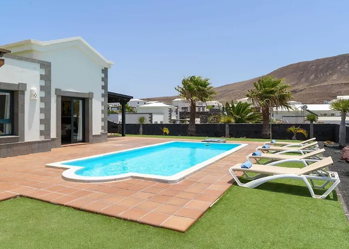 Esterlicia * 普拉亚布兰卡